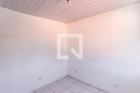 Quarto 1   de casa para alugar com 2 quartos, 60m² em Vila Nilo, São Paulo