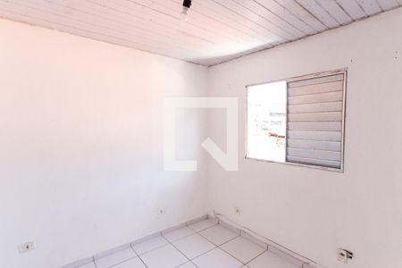 Quarto 1   de casa para alugar com 2 quartos, 60m² em Vila Nilo, São Paulo