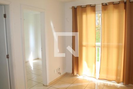 Sala de apartamento para alugar com 1 quarto, 35m² em Jardim Isis, Cotia