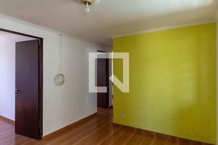 Sala de apartamento para alugar com 2 quartos, 48m² em Conjunto Residencial José Bonifácio, São Paulo