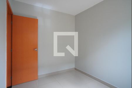 Quarto 2 de apartamento para alugar com 2 quartos, 44m² em Humaitá, Porto Alegre