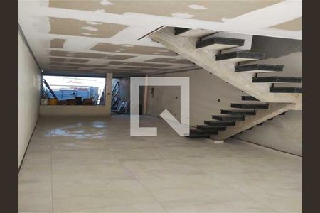 Casa à venda com 3 quartos, 145m² em Vila Metalúrgica, Santo André