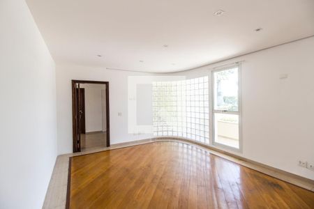 Sala de casa de condomínio para alugar com 4 quartos, 600m² em Jardim Paulista, Barueri