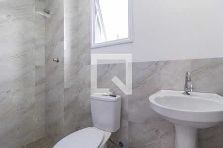 Banheiro de apartamento para alugar com 1 quarto, 32m² em Jardim das Flores, Osasco