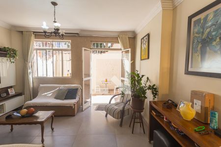 Sala de apartamento para alugar com 3 quartos, 120m² em Sagrada Família, Belo Horizonte