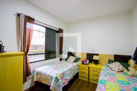 Quarto 2 de apartamento para alugar com 2 quartos, 58m² em Jardim Bela Vista, Santo André