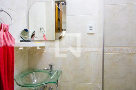 Lavabo de apartamento para alugar com 2 quartos, 58m² em Jardim Bela Vista, Santo André