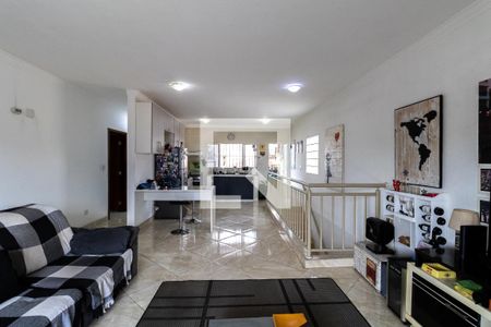 Sala e Cozinha  de casa para alugar com 2 quartos, 167m² em Vila Matilde, São Paulo