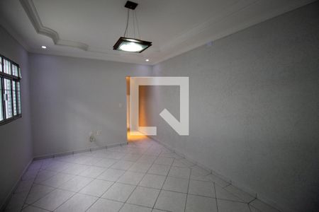 Sala de casa para alugar com 3 quartos, 230m² em Sítio Paredao, Ferraz de Vasconcelos