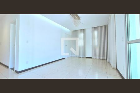 Sala 2 de casa de condomínio à venda com 5 quartos, 1010m² em Condados da Lagoa, Lagoa Santa