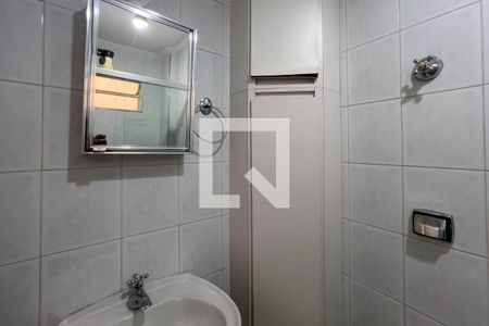 Banheiro de kitnet/studio à venda com 1 quarto, 28m² em Liberdade, São Paulo