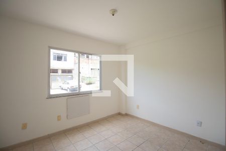 Quarto 2 de apartamento para alugar com 2 quartos, 60m² em Colubandê, São Gonçalo