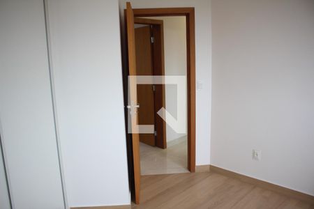 Quarto 1 de apartamento à venda com 2 quartos, 60m² em Novo Eldorado, Contagem