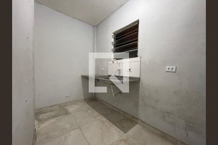 Cozinha de casa para alugar com 1 quarto, 25m² em Jardim São Jorge, São Paulo