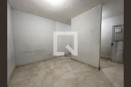 Kitnet de casa para alugar com 1 quarto, 25m² em Jardim São Jorge, São Paulo