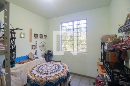 Quarto de casa à venda com 4 quartos, 240m² em Marajoara, Betim