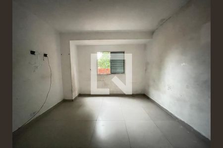 quarto 1 de casa para alugar com 2 quartos, 40m² em Jardim São Jorge, São Paulo