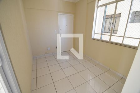 Sala de apartamento para alugar com 1 quarto, 50m² em Vila Itapura, Campinas