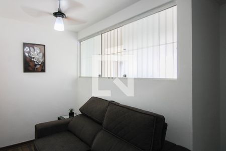 Sala de apartamento para alugar com 2 quartos, 70m² em São Sebastião, Belo Horizonte