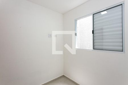 Quarto 2 de apartamento para alugar com 2 quartos, 27m² em Penha de França, São Paulo