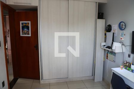 Quarto 1  de apartamento à venda com 4 quartos, 180m² em Inconfidentes, Contagem