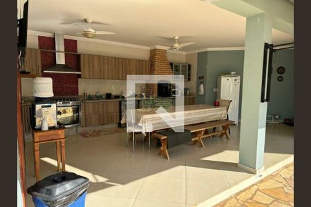 Casa à venda com 4 quartos, 495m² em Parque Xangrilá, Campinas