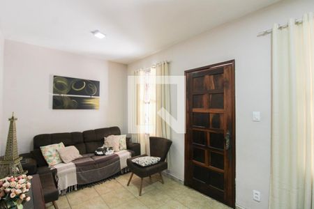 Sala  de casa à venda com 3 quartos, 100m² em Vila Copacabana, Belo Horizonte