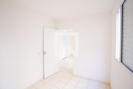 Quarto de apartamento para alugar com 2 quartos, 46m² em Europa, Contagem