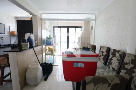 Sala de casa para alugar com 2 quartos, 80m² em Jardim Tres Marias, Guarujá