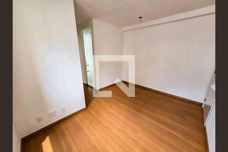 Sala de apartamento para alugar com 2 quartos, 55m² em Piedade, Rio de Janeiro