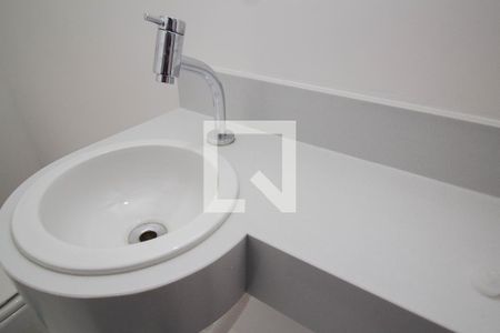 Lavabo de casa para alugar com 4 quartos, 280m² em São Domingos, São Paulo