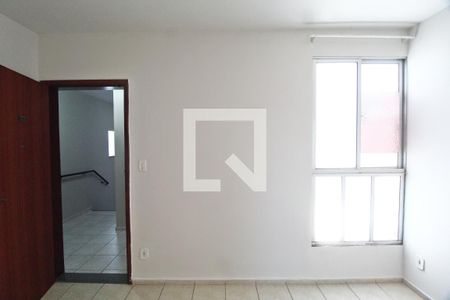 Sala de apartamento para alugar com 2 quartos, 45m² em Centro, Uberlândia