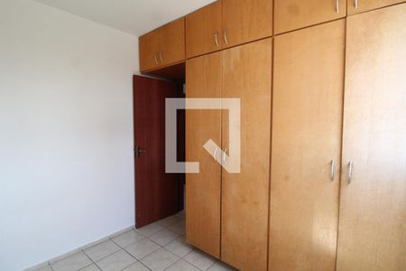 Quarto 1 de apartamento para alugar com 2 quartos, 45m² em Centro, Uberlândia