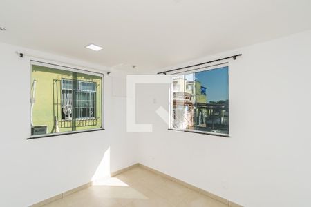 Quarto 1 de casa para alugar com 2 quartos, 50m² em Penha Circular, Rio de Janeiro