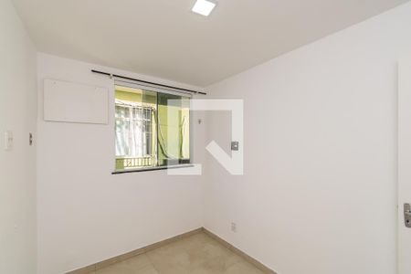 Quarto 2 de casa para alugar com 2 quartos, 50m² em Penha Circular, Rio de Janeiro