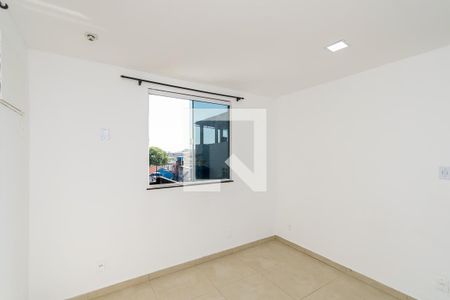 Quarto 1 de casa para alugar com 2 quartos, 50m² em Penha Circular, Rio de Janeiro