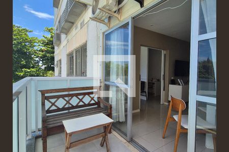 Sacada/Sala de apartamento à venda com 2 quartos, 79m² em Barra da Tijuca, Rio de Janeiro