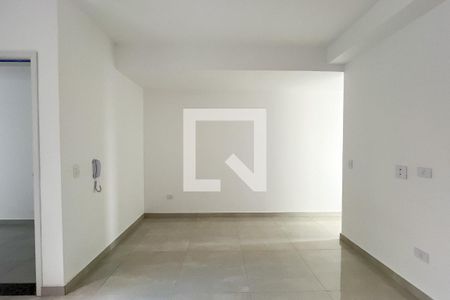 Sala/Cozinha de apartamento para alugar com 1 quarto, 32m² em Vila Mangalot, São Paulo