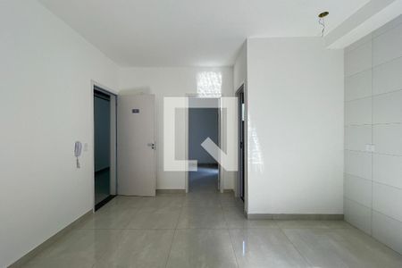 Sala/Cozinha de apartamento para alugar com 1 quarto, 28m² em São Domingos, São Paulo