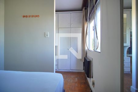 Quarto de apartamento à venda com 1 quarto, 40m² em Jardim São Pedro, Porto Alegre