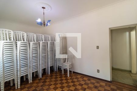 Sala 01 de casa para alugar com 3 quartos, 300m² em Vila Jequitibas, Campinas