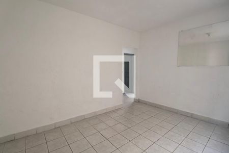 Sala de casa para alugar com 2 quartos, 70m² em Vila Santa Rosa, Guarujá