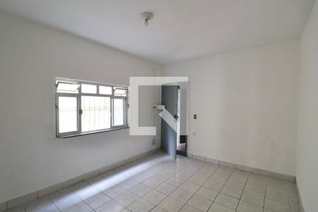 Sala de casa para alugar com 2 quartos, 70m² em Vila Santa Rosa, Guarujá