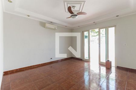 Sala de casa para alugar com 2 quartos, 120m² em Vila Americana, São Paulo