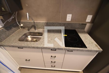 Cozinha de kitnet/studio para alugar com 1 quarto, 17m² em Cidade Universitária, Campinas