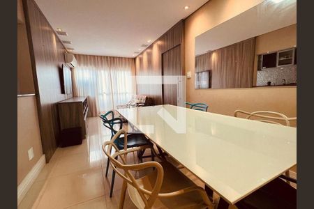 Sala de apartamento para alugar com 2 quartos, 69m² em Gonzaga, Santos