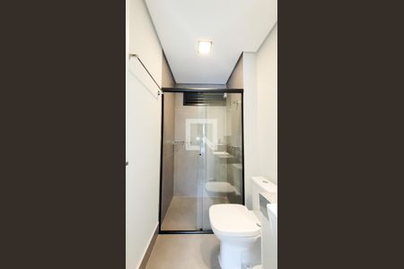 Banheiro Social de kitnet/studio para alugar com 1 quarto, 17m² em Cidade Universitária, Campinas