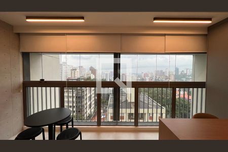 Vista  de kitnet/studio para alugar com 1 quarto, 37m² em Cerqueira César, São Paulo