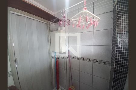 Banheiro de apartamento para alugar com 1 quarto, 39m² em Centro, São Vicente