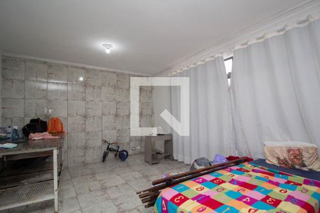 Sala de casa à venda com 4 quartos, 250m² em Vila Arcadia, São Paulo